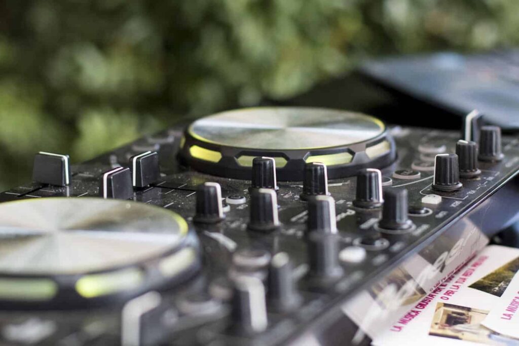 Wedding DJ Essex Prices
